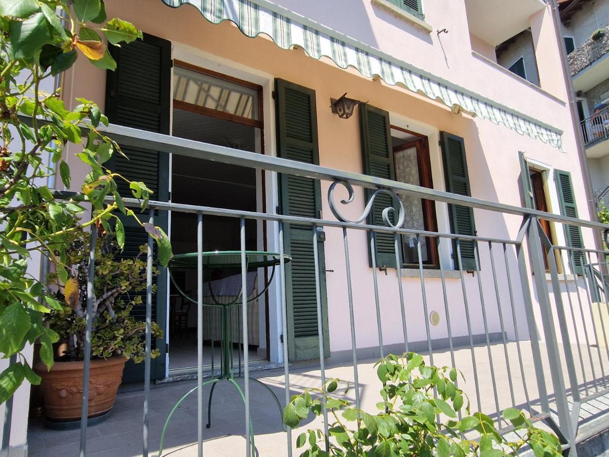 דירות Rezzonico Borgocastello מראה חיצוני תמונה
